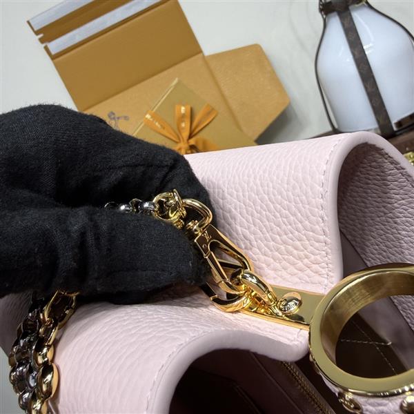 2026120164256256 270